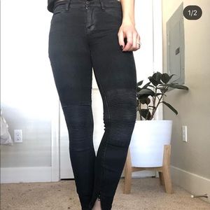Biker Jeans